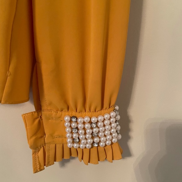 EXPLOSION- mustard blouse - Picture 4 of 8